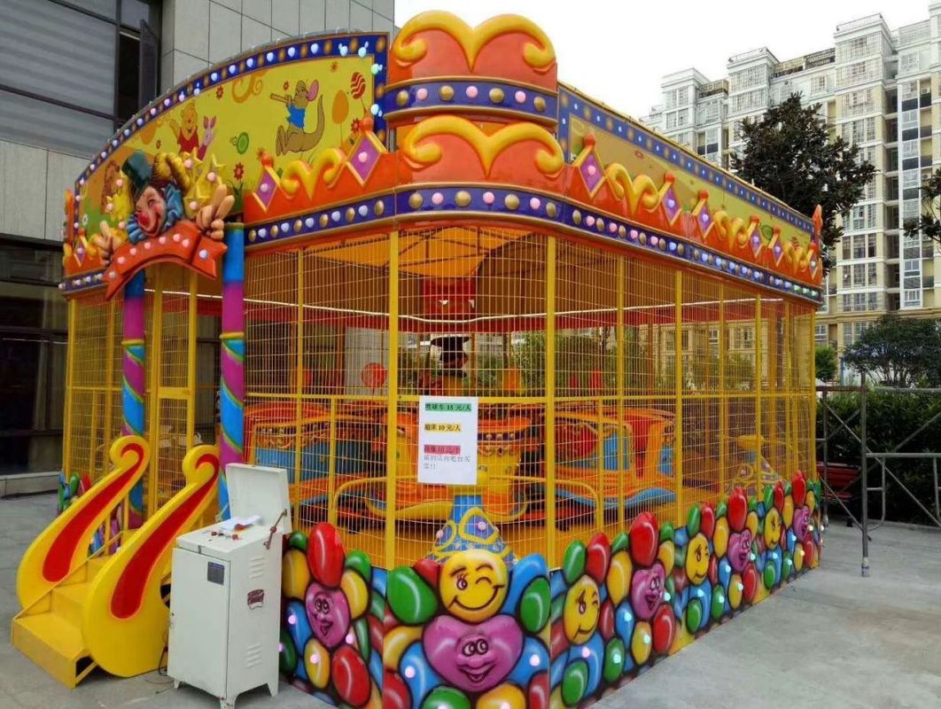 18 คน สถานที่บันเทิงเด็ก Bee Like Spray Ball รถยนต์ สนามเด็ก